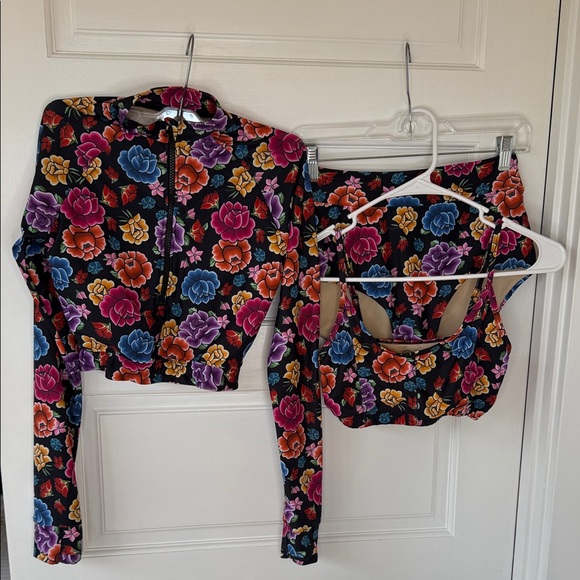Mott50 Floral 3 piece  UPF50 Swimwear small - Picture 2 of 7